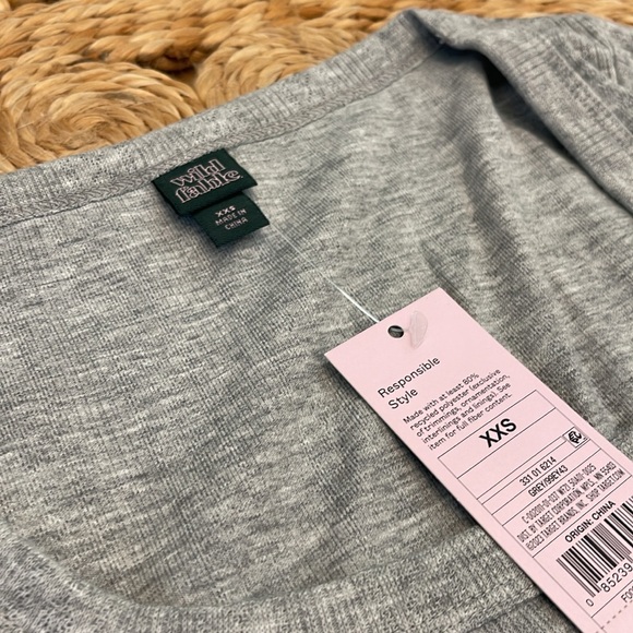 Wild Fable grey long sleeved scoop neck top XXS - Picture 2 of 4